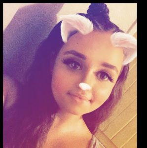 Meet your Posher, Perla